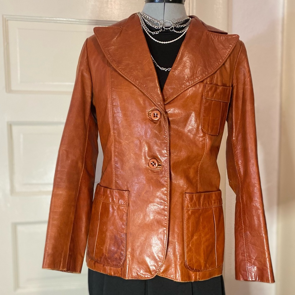 Womens Genuine Leather 1970s Caramel Colored Fitted Blazer Jacket 🦊
